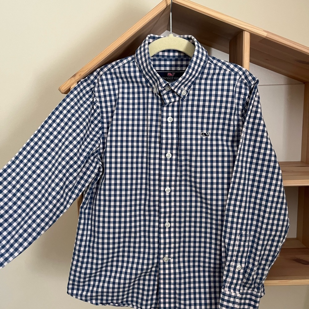 vineyard vines - boys shirts / Size 6
